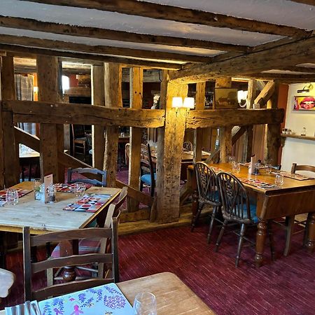 Отель The Red Cow Heydon  Экстерьер фото